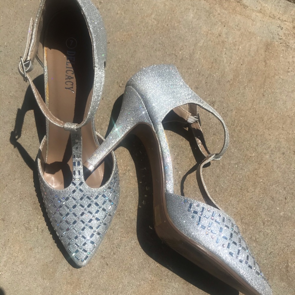 Shoes bling,blings size 7 beautiful